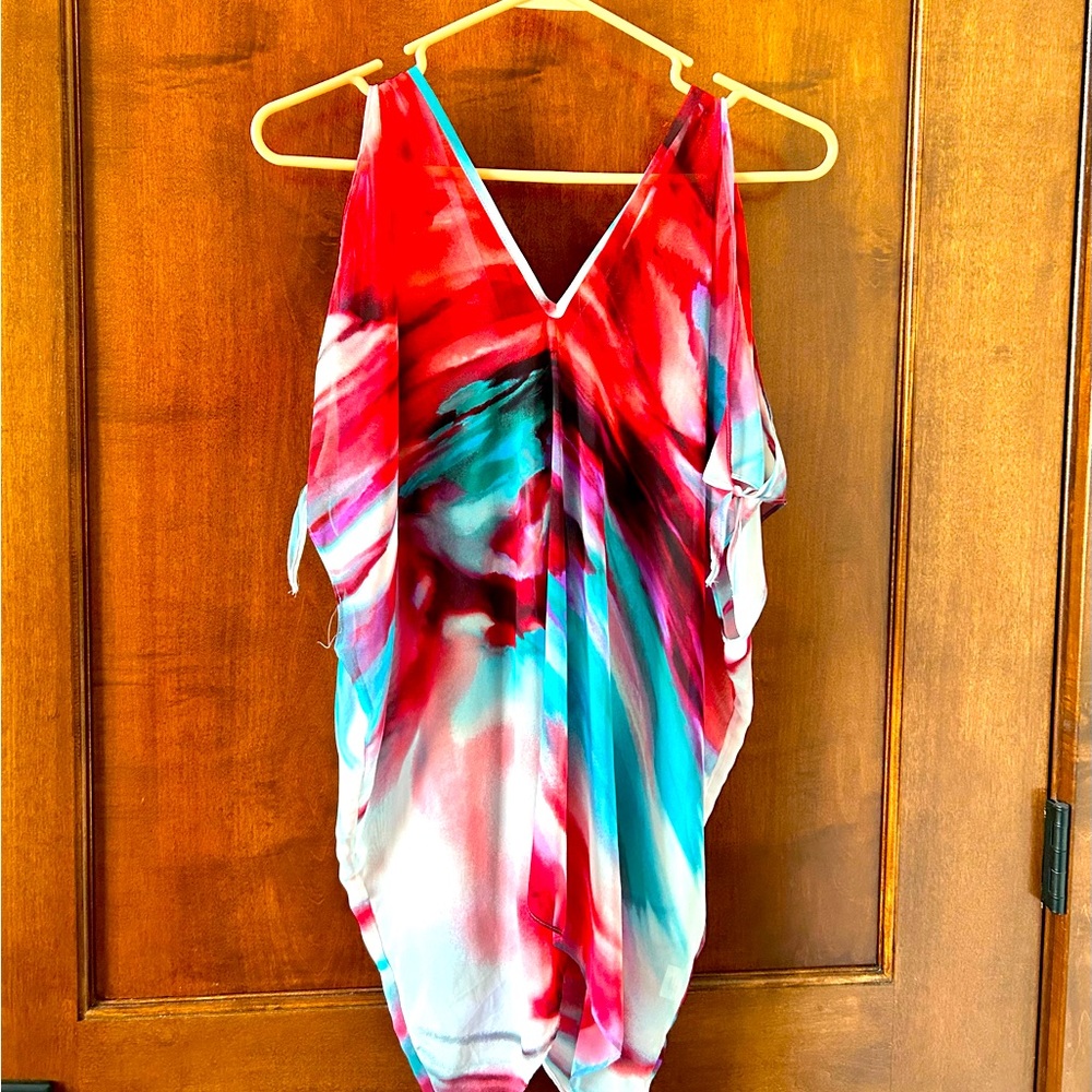 Drew xs lightweight open shoulder short sleeve top